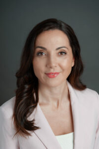 Dr. Veronica Bindi